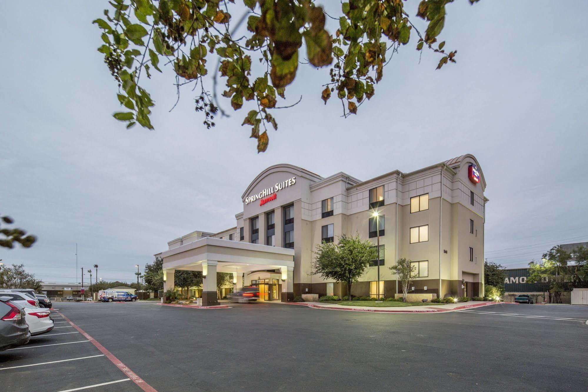 Springhill Suites Laredo Exteriör bild